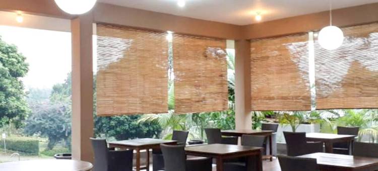 布米奇博莱德米特拉红门酒店-靠近帕穆利汉收费站(Bumi Ciboled Mitra RedDoorz Near Gerbang Tol Pamulihan)图片