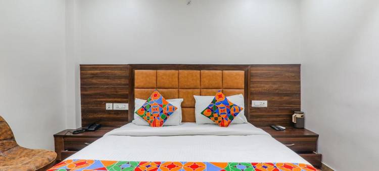 FabHotel Bless Inn图片