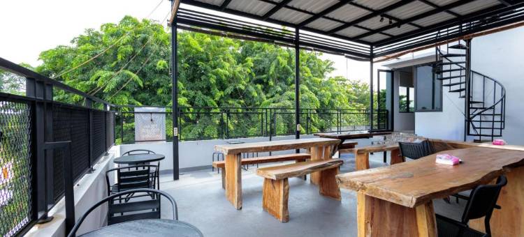 首都O 93068 D双子之家清真(D Twinz House Syariah Redpartner)图片