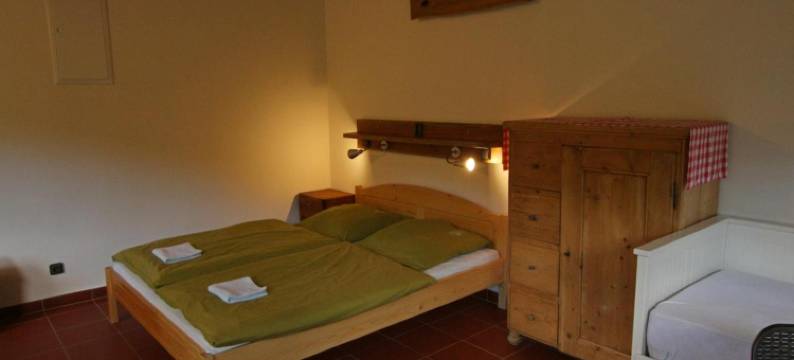 Malbenka - Chata na skale Pod Hradem Kokorin图片