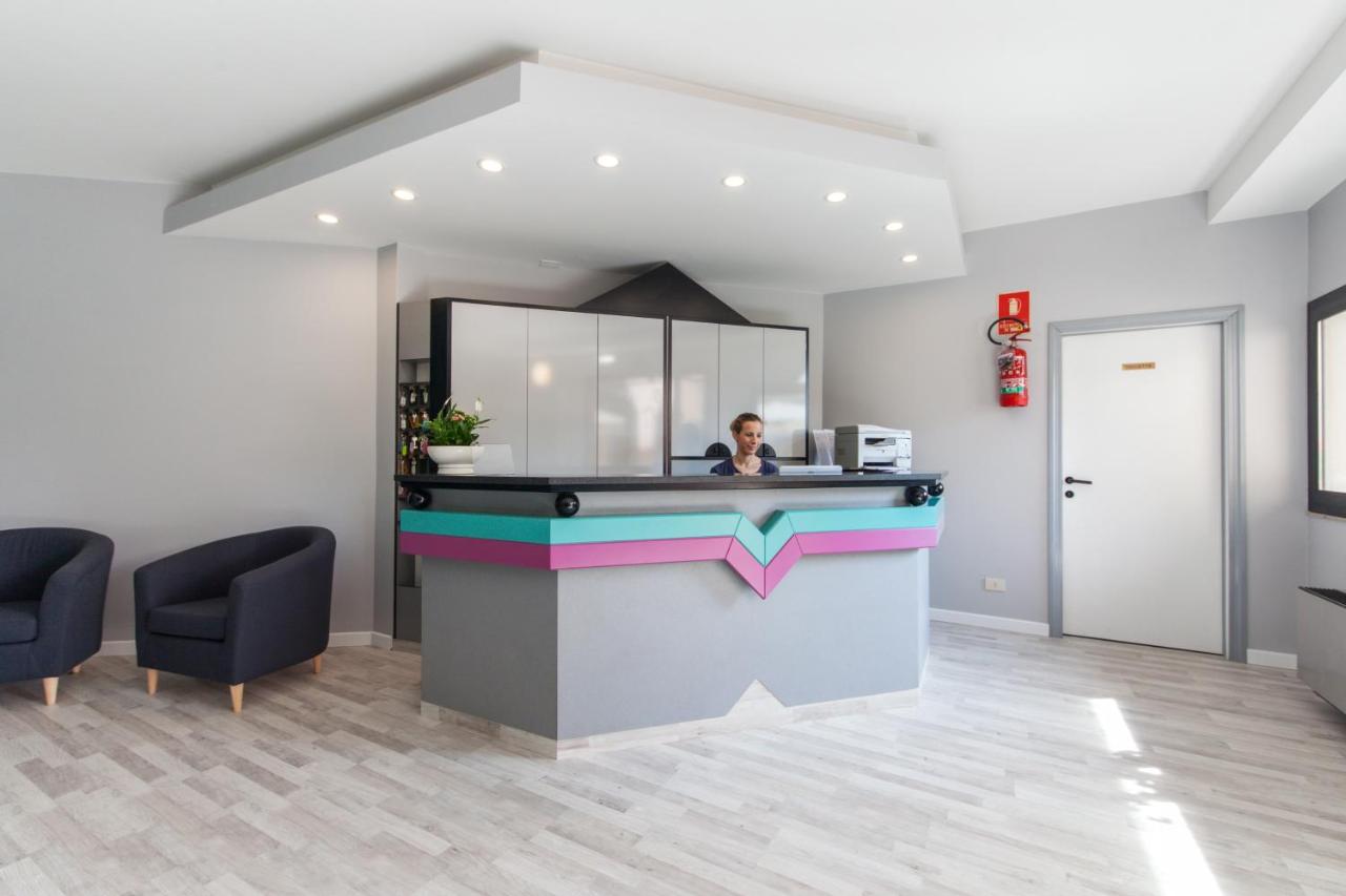 L'Approdo Hotel Over view