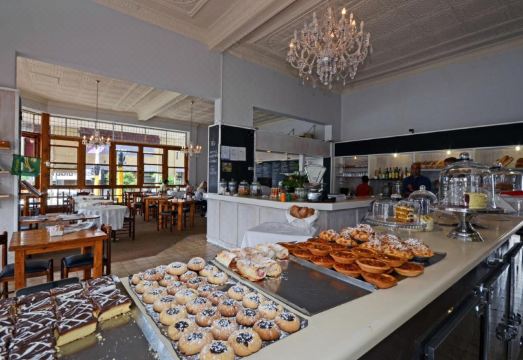 Saffron Guest House Hotel Overview