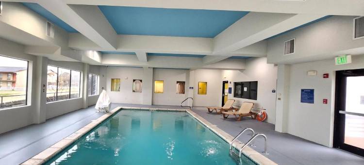 拉塞尔维尔温德姆戴斯套房酒店(Days Inn & Suites by Wyndham Russellville)图片