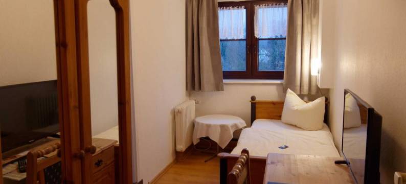 格罗斯布特尼霍夫酒店(Gross Bultener Hof)图片