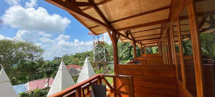 城市景观酒店D'菠萝别墅-奇亚特-由红门酒店管理(Urbanview Hotel d'Pineapple Villa Ciater by RedDoorz)图片