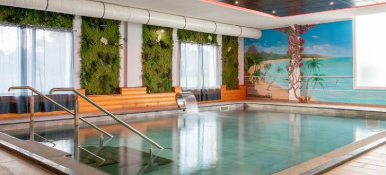 贝斯特韦斯特波城莱斯卡尔机场酒店& SPA(Best Western Hotel  Spa Pau Lescar Aeroport)图片