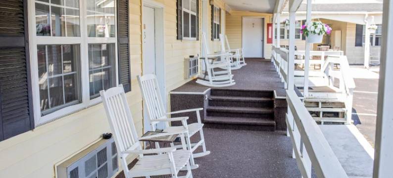 山林长屋汽车旅馆(Longhouse Lodge Motel)图片