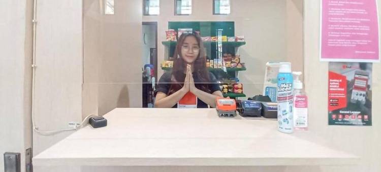 查亚普拉红多兹酒店-Waena(RedDoorz @ Waena Jayapura)图片