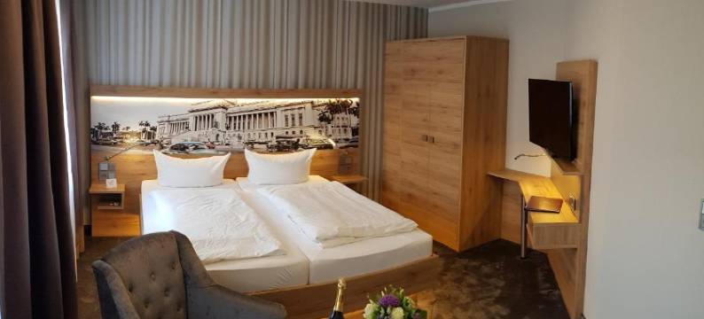 施瓦泽阿德勒施滕达尔酒店(原阿特马克酒店)(Hotel Schwarzer Adler Stendal)图片