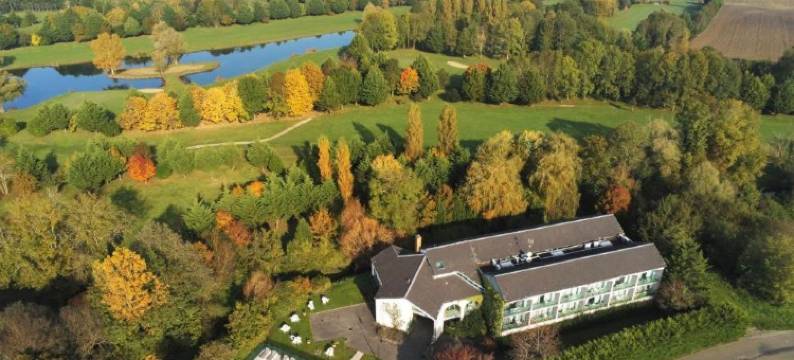 科尔维特高尔夫酒店(Golf Hotel Colvert - Room Service Disponible)图片