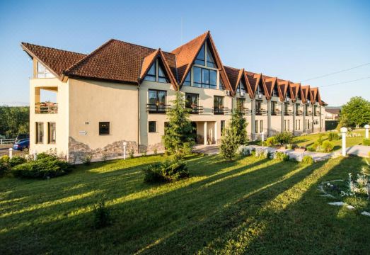 Conacul ArchiaHotel Overview