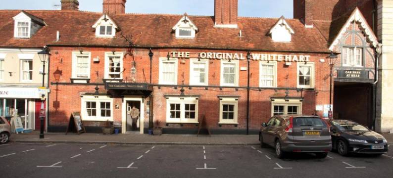 原白鹿 - 令伍特马斯顿旅馆(Original White Hart, Ringwood by Marston's Inns)图片