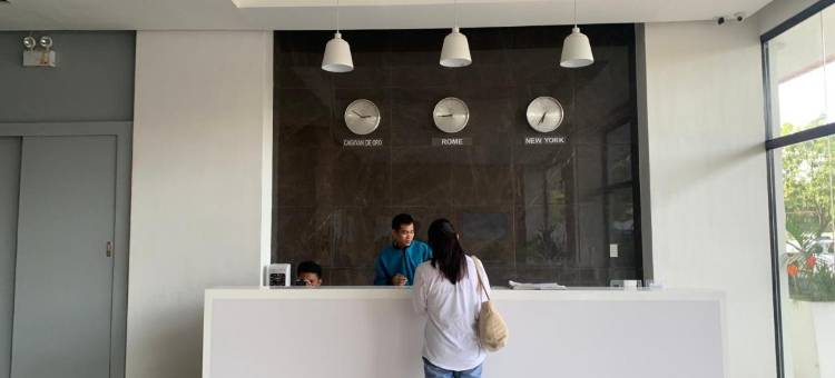 Primavera City Brand New Condo Uptown Cagayan de Oro with Pool and Gym One Minute Walk from Mall图片