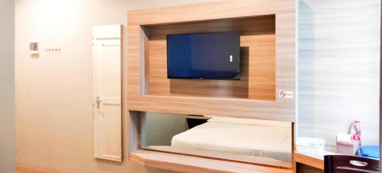 维科斯特普瑞米尔因米特拉瑞德多兹(Wikost Premiere Inn Mitra RedDoorz)图片