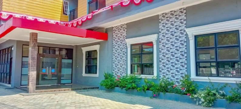 RedDoorz Near Alun Alun Slawi图片