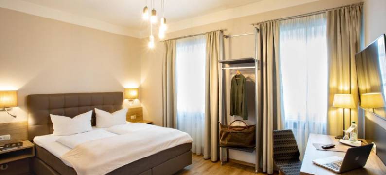 普法尔基尔兴寄宿式酒店(Boardinghouse Hotel Münchner Hof Pfarrkirchen)图片