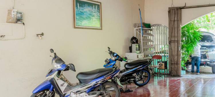 红多兹酒店-近三宝垄加杰姆戈库尔(RedDoorz Near Gajahmungkur Semarang)图片