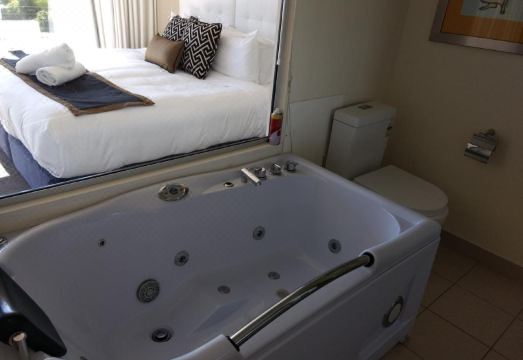 Diamond Island Resort, Restaurant & Bar and Penguin Show Hotel Overview