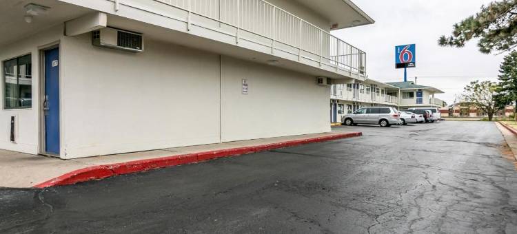 简斯维尔6号汽车旅馆(Motel 6 Janesville, WI)图片