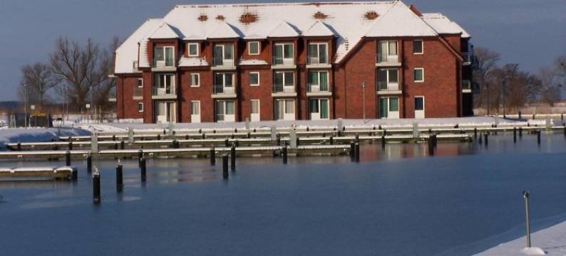 乌埃克尔明德湖城假日公园酒店(Lagunenstadt Ueckermünde AG)图片