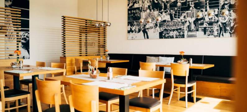 大瓦尔斯塔特商务运动酒店(Business & Conference Sporthotel Großwallstadt)图片