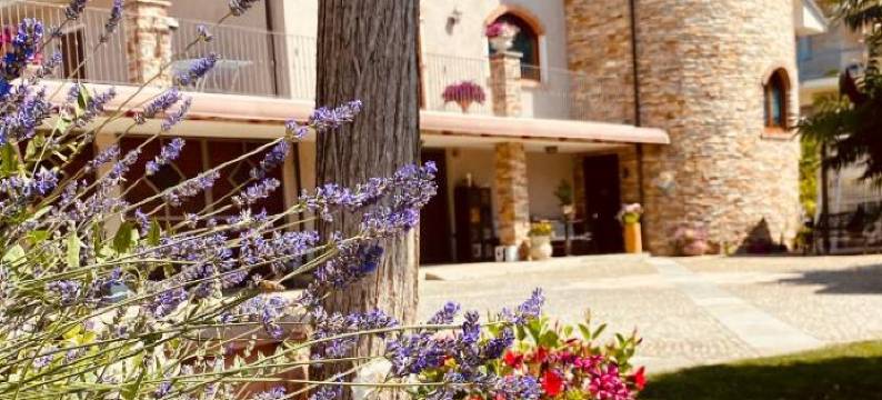 朗加大楼民宿(B&B Torre in Langa)图片