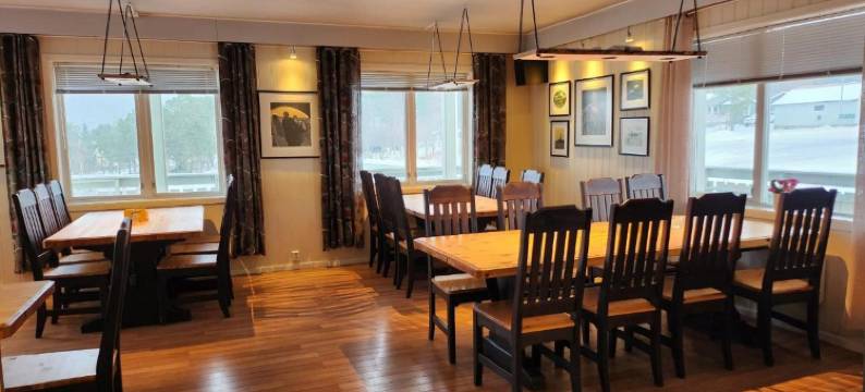 Ulvsvåg Gjestgiveri og Fjordcamping As图片