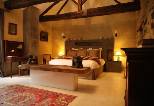 Chateau de la Rode Hotel Overview