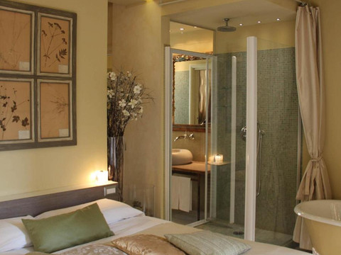 斯帕齐奥[比安科]酒店