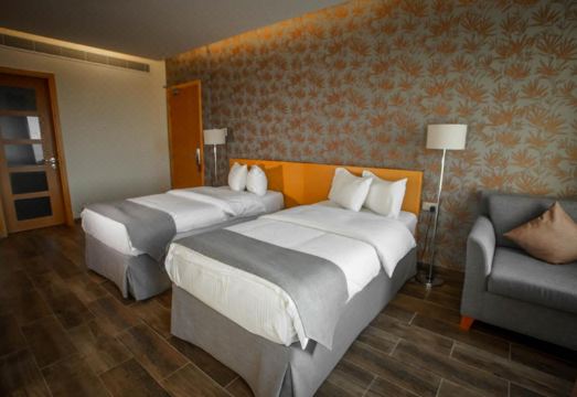 Sama Muscat Hotel Hotel Overview