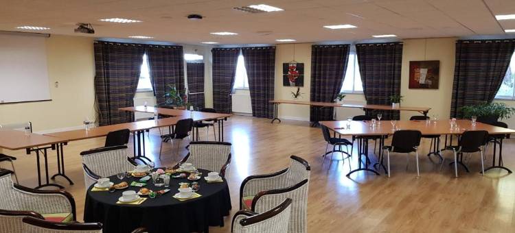 布里特酒店Essentiel庞蒂维-罗比克(Brit Hotel Essentiel Pontivy Robic)图片