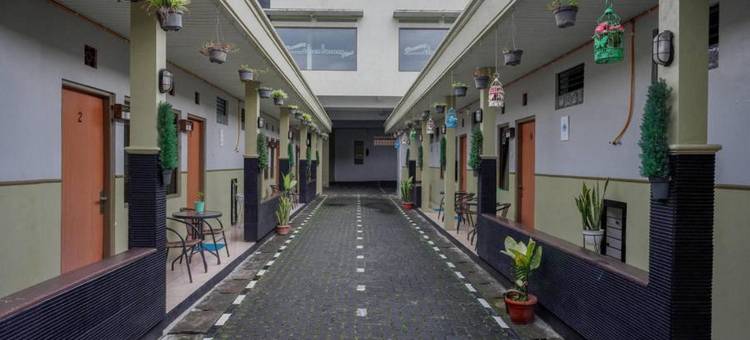 红多兹伊斯兰酒店-顺安博南马格朗(RedDoorz Syariah @ Sunan Bonang Magelang)图片