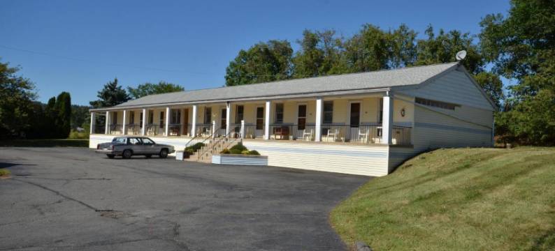 克莱芙兰经济型汽车旅馆(Budget Host Inn)图片