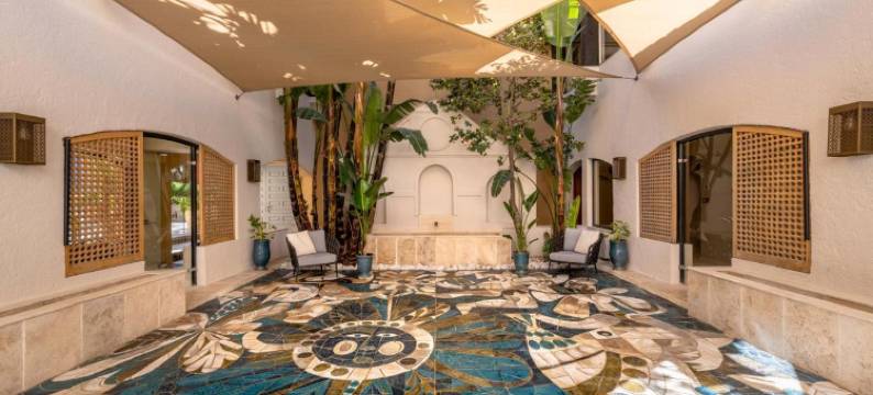圣特罗佩比布鲁斯酒店(Hotel Byblos Saint-Tropez)图片