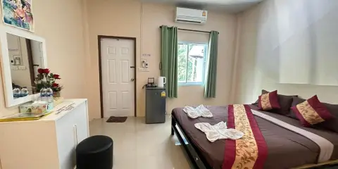 Painting Family Hostel