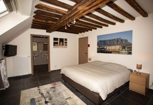 B&B Hotel in Ferme de Leuze Nabij Durbuy, Eigen Laadpalen Hotel Overview