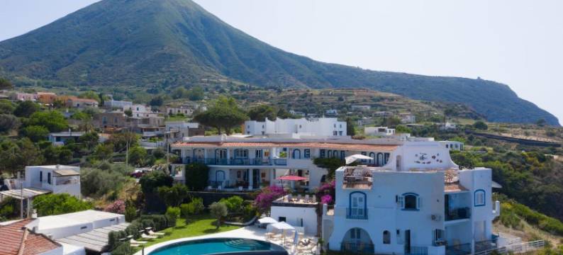 蓬斯卡利欧酒店(Hotel Punta Scario)图片