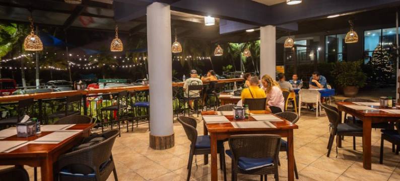 海洋阳台海滨酒店(Paradise Jaco Beach Front)图片