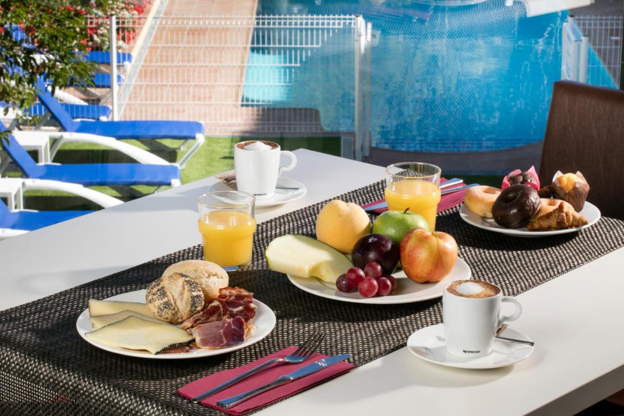 Hotel Desitges Over view