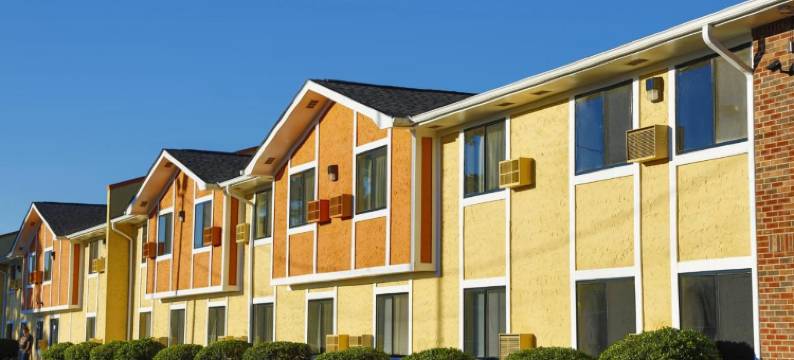 夏洛特大学速8酒店(Super 8 by Wyndham Charlotte University)图片