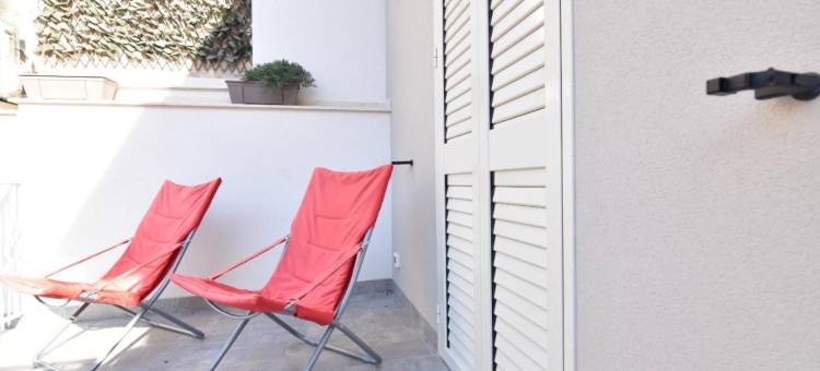 马里纳迪拉古萨的三颗钻石(The Three Diamonds of Marina di Ragusa)图片