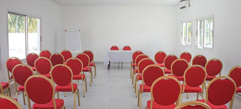 一诺泰尔海滩酒店(Enotel Beach Hotel)图片