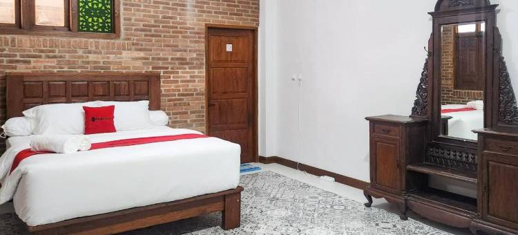 RedDoorz near Stasiun Sragen图片