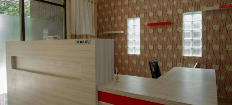 红多兹酒店-近帕卢千禧水上乐园(RedDoorz Near Millenium Waterpark Palu)图片