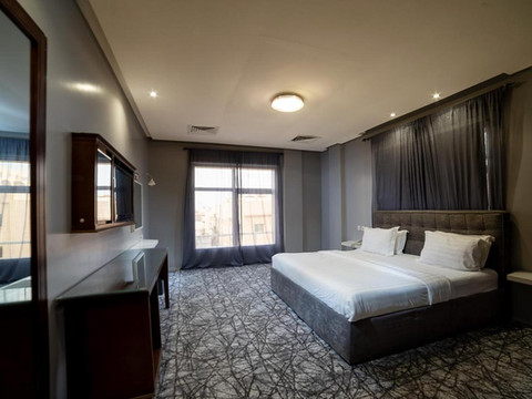 阿尔科尼池金花园酒店