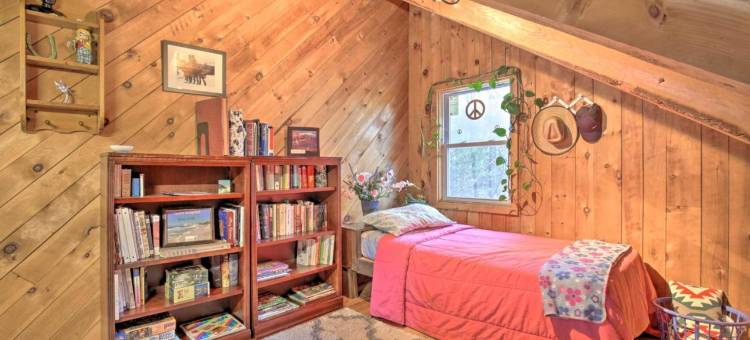 小木屋：私人热水浴缸，步行到Pats Peak滑雪区(Cabin Private Hot Tub, Walk to Pats Peak Ski Area)图片