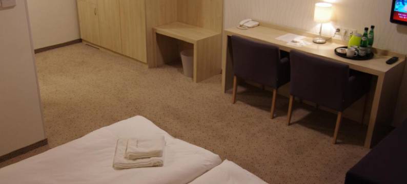 尤尼约酒店(Hotel Uniejów)图片