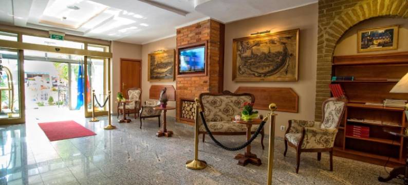 皮特拉克酒店(Pietrak Hotel)图片