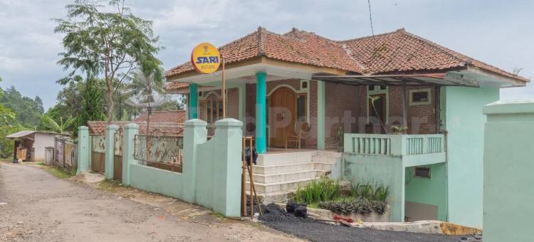 OYO 3879萨里茵坦别墅(Villa Sari Intan Ciater RedPartner)图片