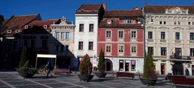 主广场多样公寓(Main Square Apartments & More)图片